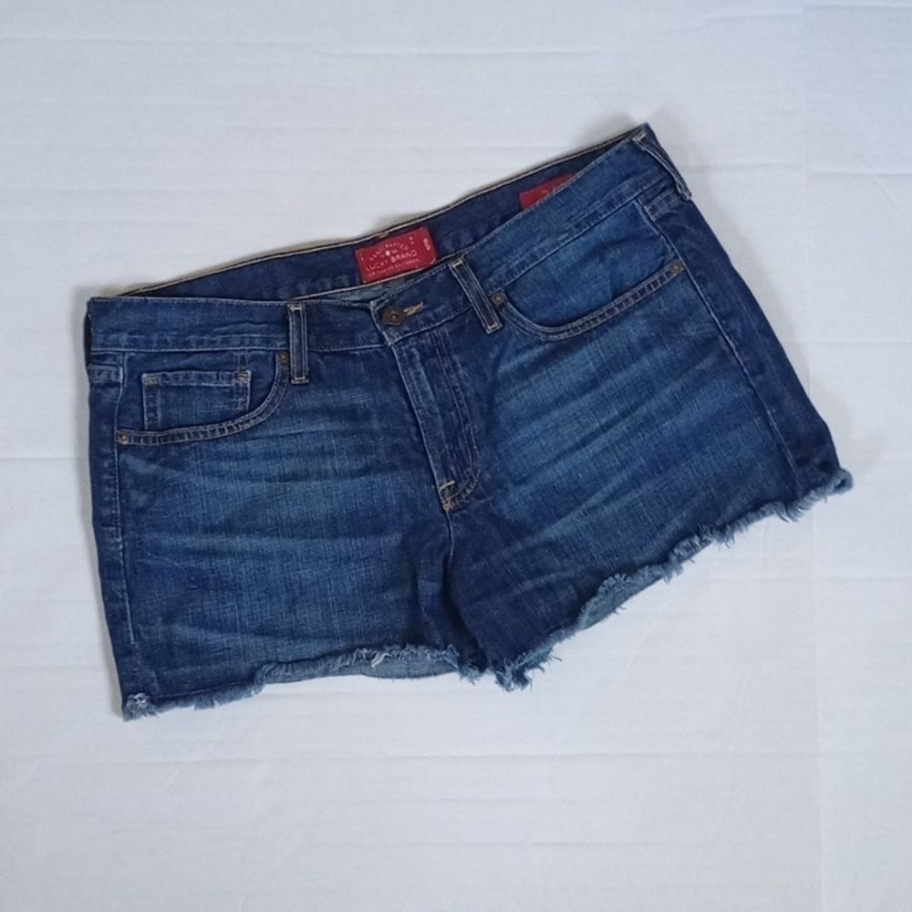 LUCKY BRAND THE CUT OFF 10/ 30 Distressed Denim Jean Shorts Medium Wash Frayed
